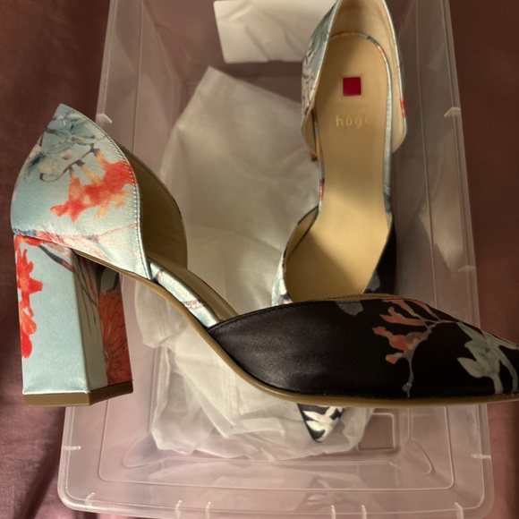 Heels - Picture 5 of 5